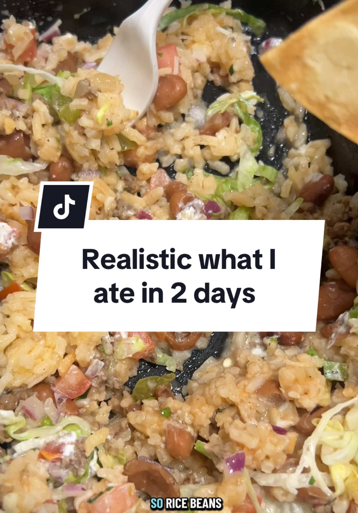 Here’s a real what I eat in a day mini blog. I try to eat less junk and consume more fiber rich vegetables. #eathealthy #eatwithme #eatfreshrefresh #healthyrecipes #healthyeating 
