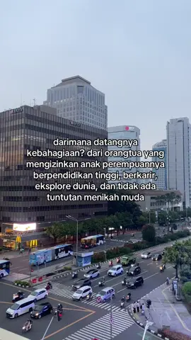 tiap orang punya bahagianya masing masing yaa🫶🏻 #selflovejourney #ririvlogger #karir #traveling #explorer 