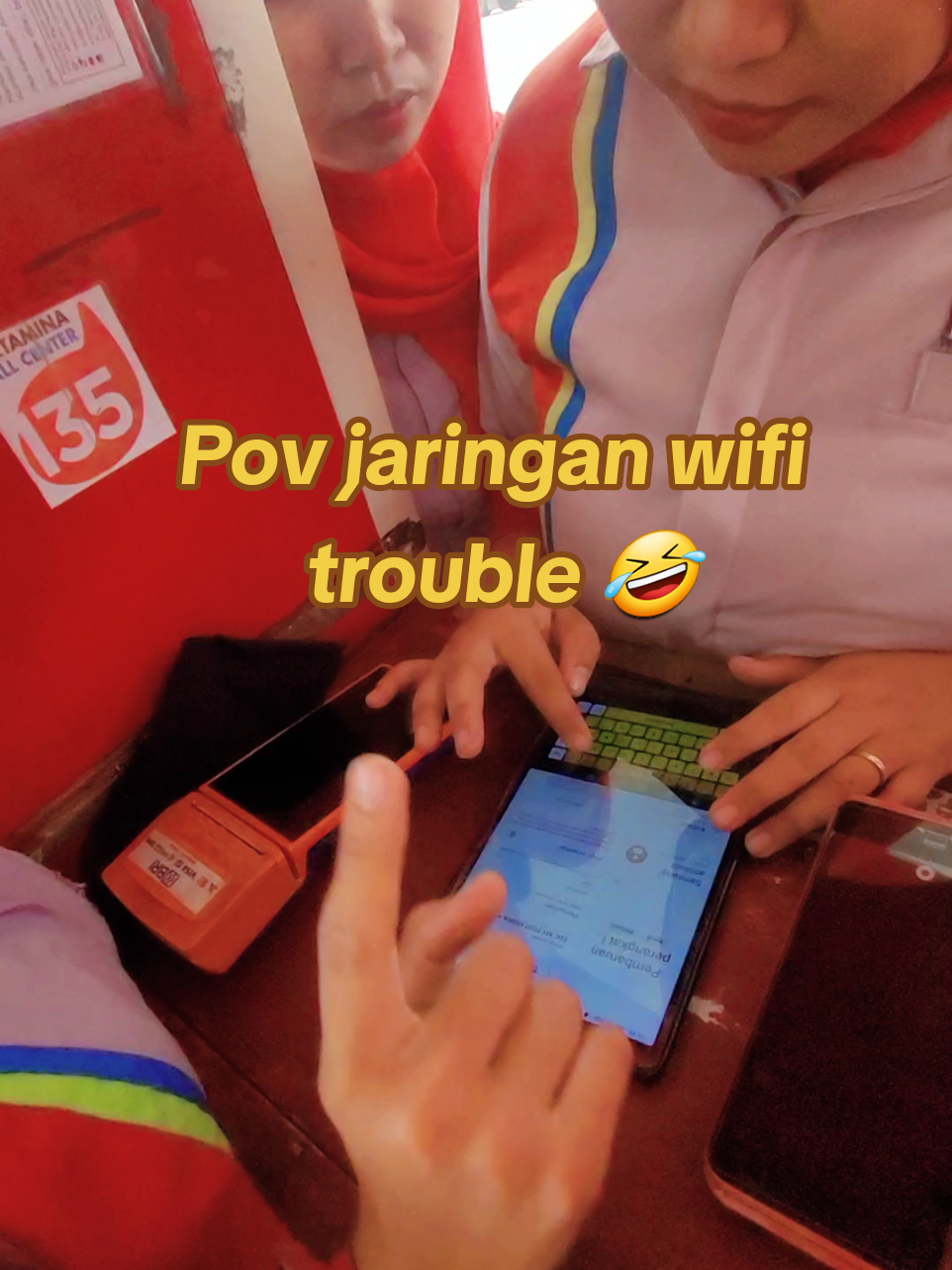 pov operator spbu antrean panjang jaringan wifi troble 😄😄 #spbu #spbupertamina #operatorspbu #pombensin #ngakakkocak 