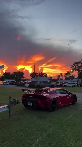 Sunsets #supercars #lamborghini #sunsets 