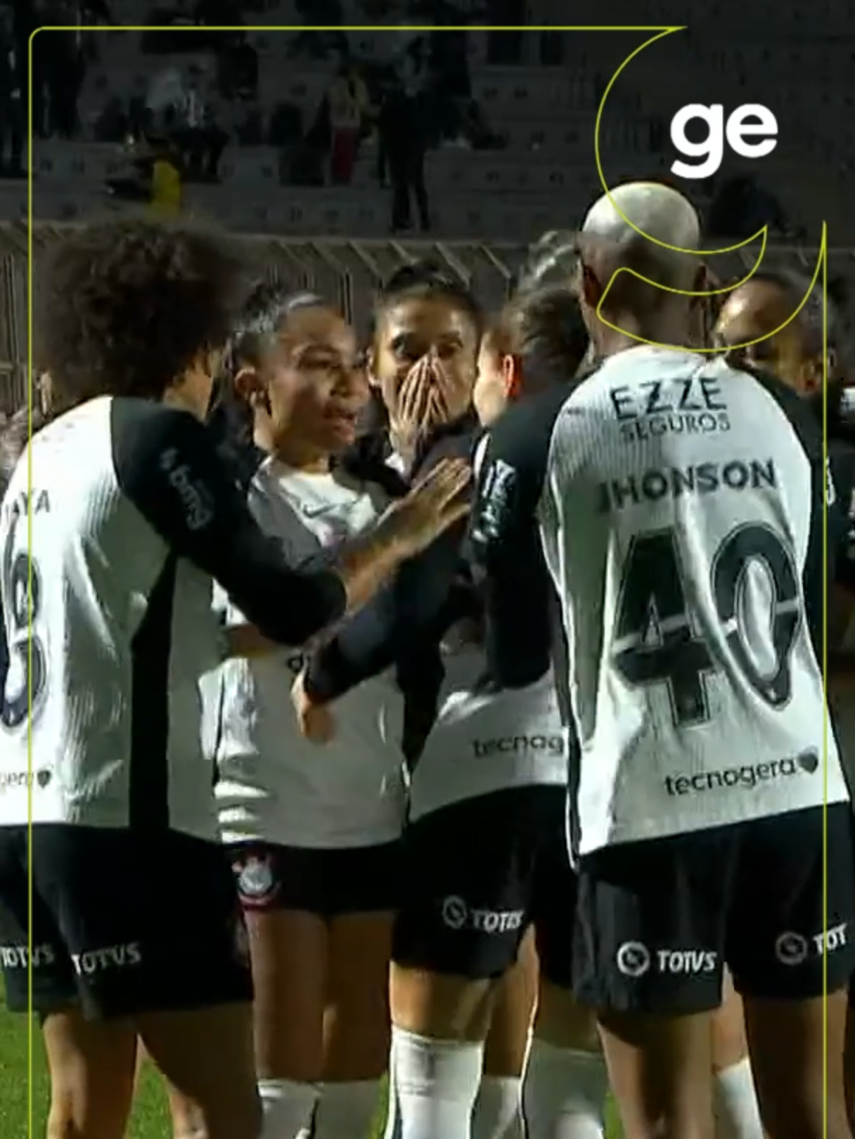 Esse golaço de Érika abriu os caminhos da vitória do Corinthians sobre o Bahia por 2 a 0. O Timão está nas semifinais da Brasileirão Feminino. #futebol #corinthians #bahia #brasileiraofeminino