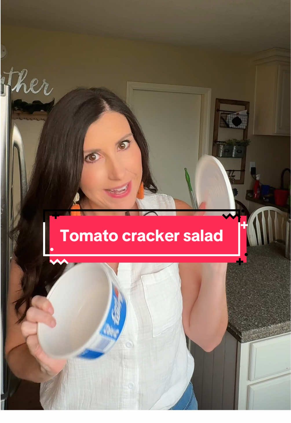 Lunch of champions… it’s so good and so simple. 4 ingredients. You can do it without cheese and it’s also good with Saltine crackers. Try it and let me know what you think! #tomatoes #Recipe #crackersalad #country #southernlunch