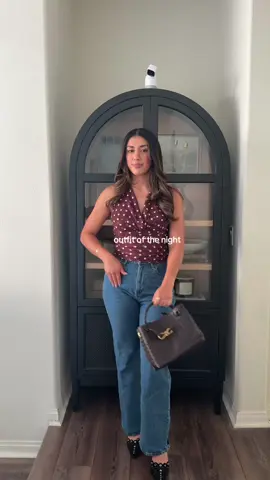 Dinner outfit 🤎 Top: @SHEIN Jeans: @abercrombie  Heels: @Amazon Fashion  Bag: @Soera  #dinnerdate #outfitofthenight #outfitideas #ootn #fyp 