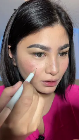 Instant freckles #fauxfreckles #frecklesstamp #freckles #pudaier #freckletattoo  Disclaimer: This video is based on my personal experience and for informational purposes only. Results may vary per user. Prices, promos, and availability are subject to change without prior notice.