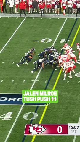 the rookie picking up the first down 💪 #nfl #jalenmilroe #seattle #seahawks 