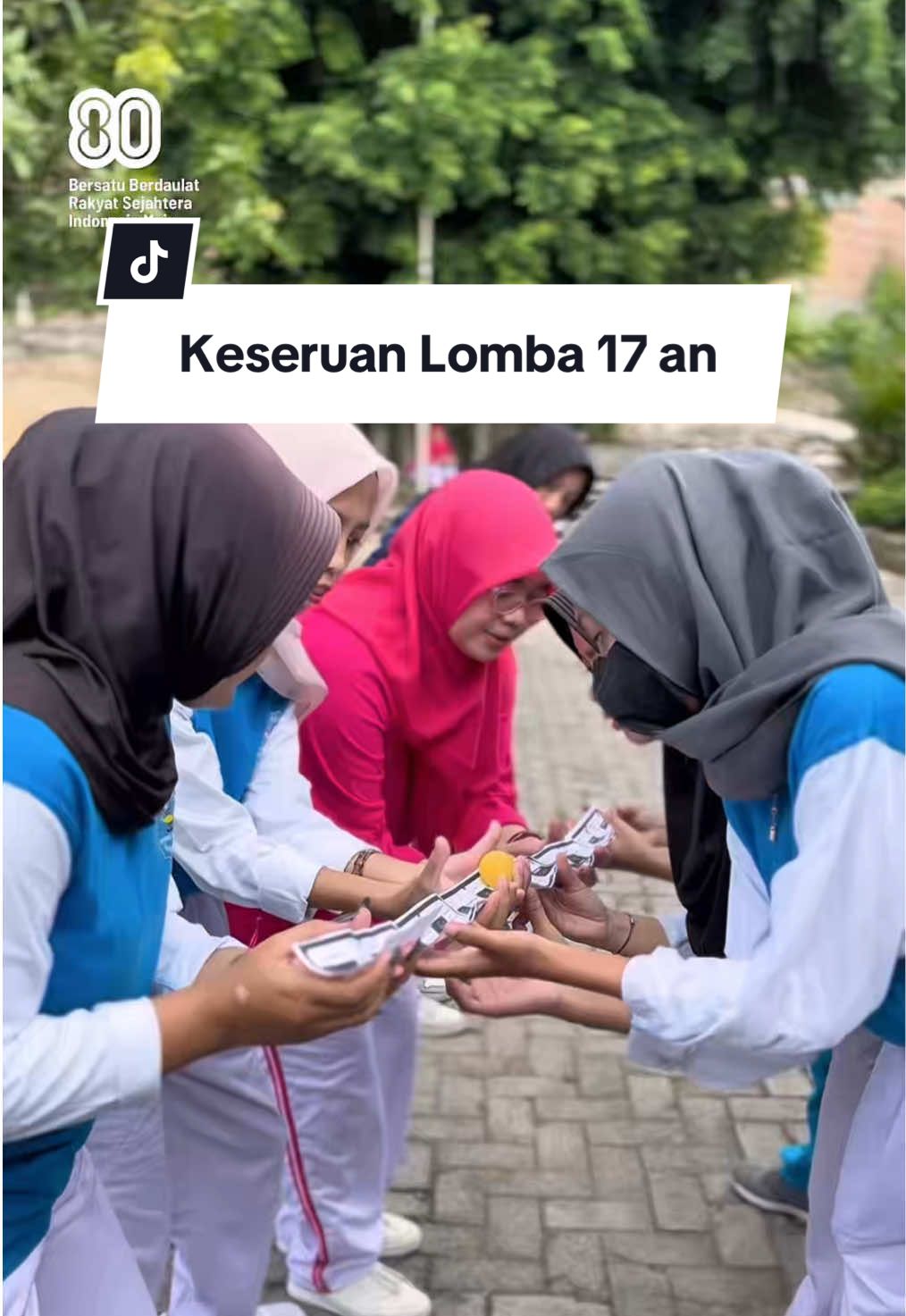 Seru, kompak, penuh tawa! 😆✨. Lomba 17-an jadi momen perawat muda Akper Patria Husada Surakarta untuk terus berkarya menuju Indonesia Emas 🇮🇩 #lomba17an #lomba17agustus #80tahunindonesia #hutri80 #17an #perawatmudaberkarya #akperpatriahusada #akperpatriahusadasurakarta #patriahusada 