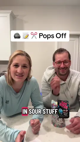 Pop goes the @momchats 
