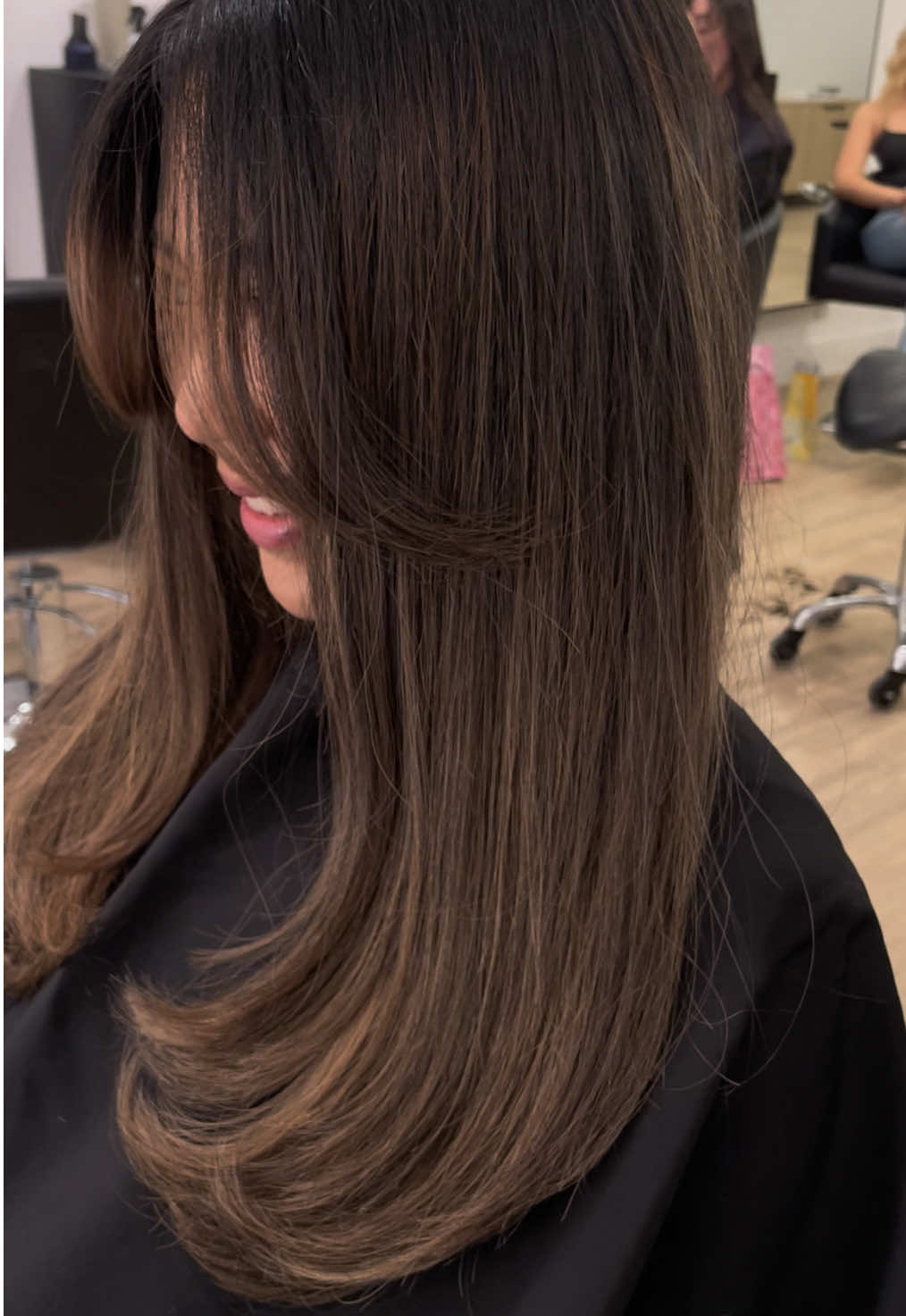 Guess what?  #glossappointment #layeredhaircut 