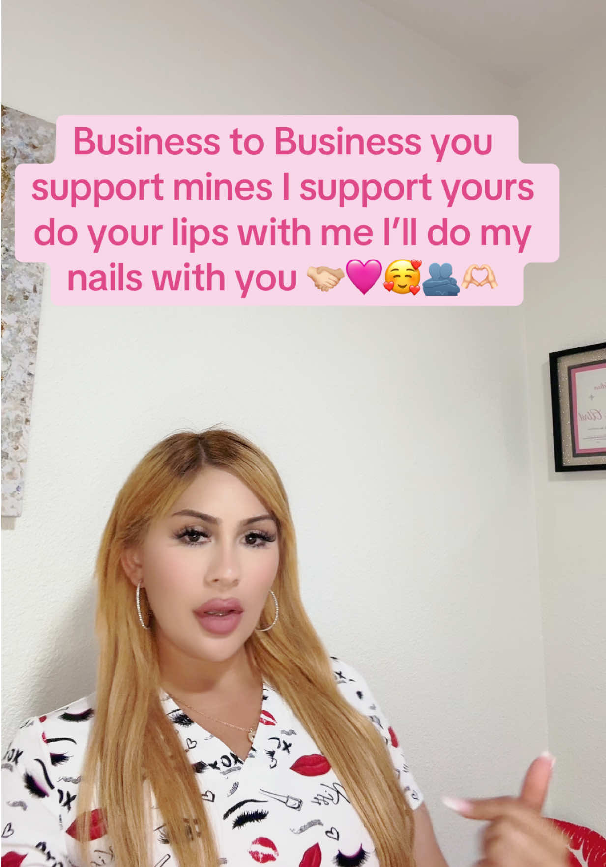 Instead girl to girl should be helping each other grow , let’s be besties 🩷🥰🥰🥰  #fyp #oc #santaana #lips #lashextensions #hyluronicacid #santaanacalofornia 