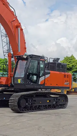#Hitachi ZX490-7G, gầu 2.5 khối, mạnh mẽ, uy lực.