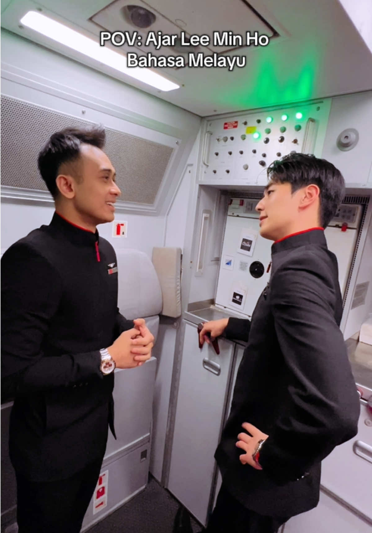 Kena ajar awal-awal. Mana tahu jodoh dia dekat Malaysia. Handsome,baik,humble dan pemalu orangnya. #pov #airasiacabincrew #kdrama 