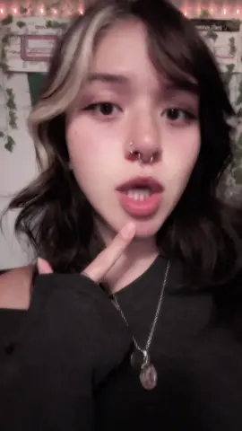 i miss my eyebrow piercing 