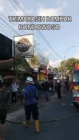 Sabtu 16/08/2025 Dopota  Cafe & Donuts Tamansari   - Bondowoso Terbakar #firaltiktok🔥🔥🔥✌️ #fyppppppppppppppppppppppp #jember24jam #komentarnetizen #fypシ゚ 