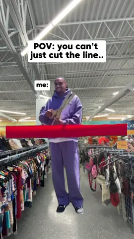 It’s a joke. I hate when ppl cut or act like they have no idea that there is a line 😵‍💫 #thrift #thriftstore #shopping #fyp #thrifting 