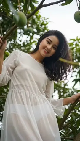 Mangga muda ##mangga #buahbuahan #segitiga #putih #fyppppppppppppppppppppppp 