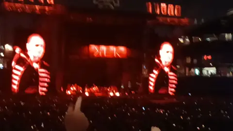 One of my favorite songs #mcr #mychemicalromance  #famouslastwords #mcrphilly 