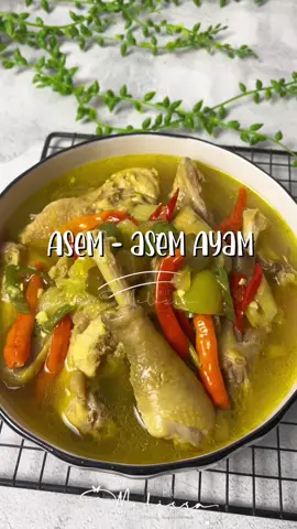 ASEM - ASEM AYAM KAMPUNG Bahan : * 1 ekor Ayam kampung * 10 Bawang merah * 8 Bawang putih * 5 Cabe merah * 2 Cabe hijau besar * 10 Rawit merah * 2 bh Tomat hijau * 6 bh Belimbing wuluh * 4 lembar Daun salam * 1 batang Sereh * Lengkuas * Jahe sedikit * 1sdt Kunyit bubuk * 1300 ml Air  * Garam * Gula * Kaldu jamur #Asemasemayam #olahanayam #tastychickenrecipes #mealtocook #foodfortoday