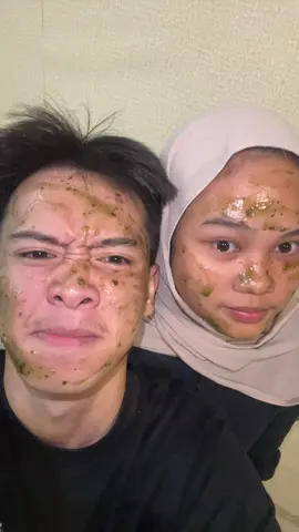 maskeran sama si #justfriends 