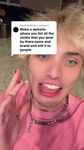 Replying to @alztik #socialmedia #fashion 