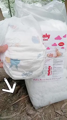 #Bim Hipbaby 2 bịch 100 miếng tã quần cho bé. đủ size từ S/M /L/XL XXL. #bimhipbaby #hashtag #xuhuongtiktok.#mevabe @thuỳlinh123 @thuỳlinh123 @thuỳlinh123 
