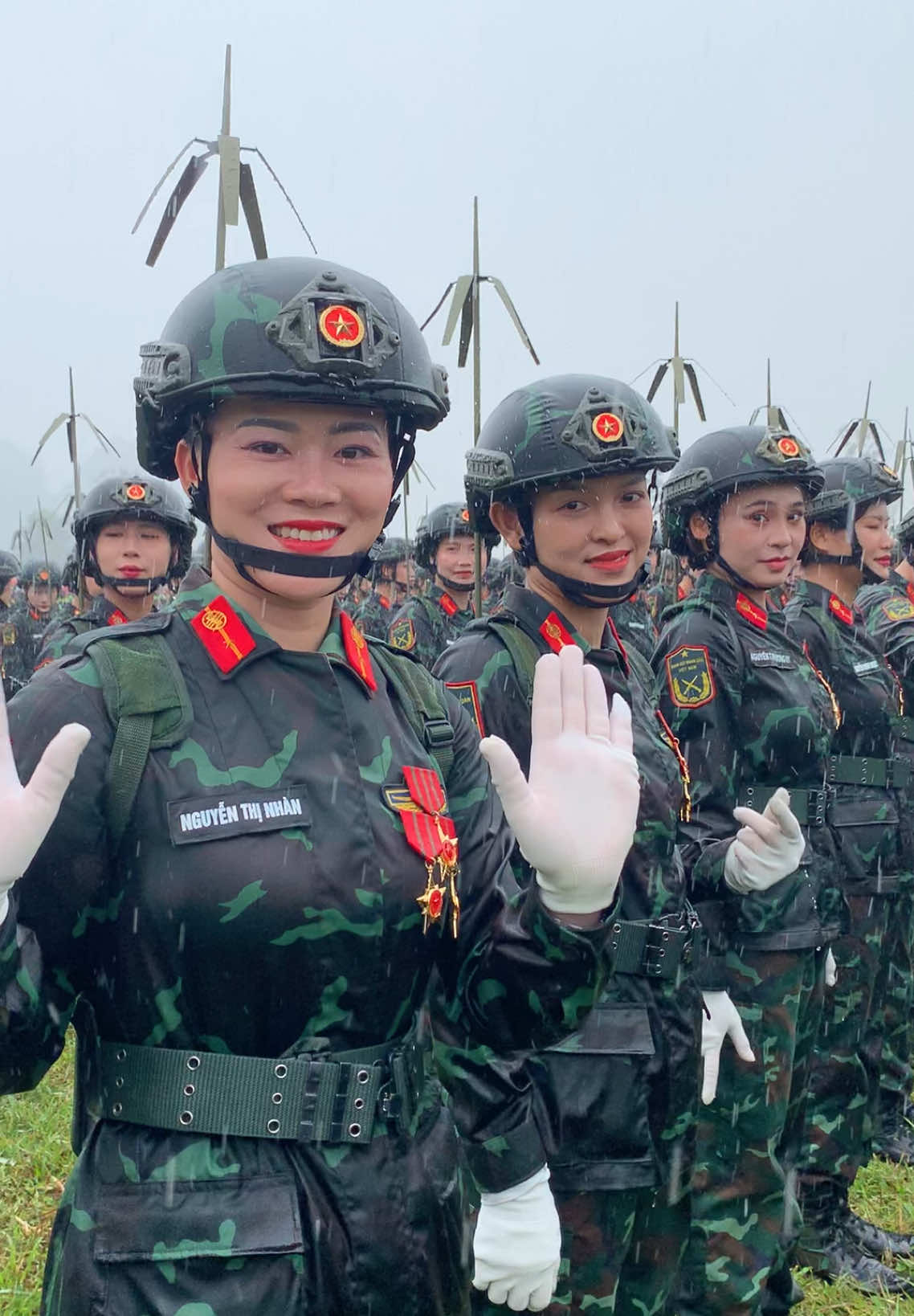 Mưa to là mưa nhỏ 🌧 Buổi tổng hợp luyện cuối cùng ở Miếu Môn.