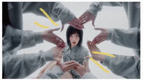 first mixed media attempt kinda nervous… it’s fun i really want to get better at this #yves #kpop #loona #edits #mixedmedia 