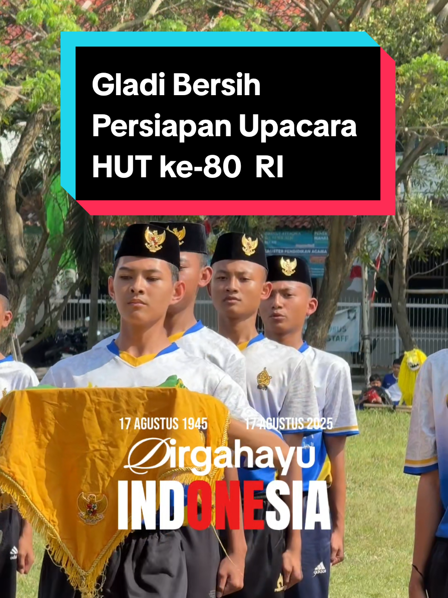 Suasana penuh semangat mewarnai persiapan Upacara Bendera HUT ke-80 RI di Pondok Pesantren Attaqwa Putra. Para santri tengah berlatih giat untuk pengibaran bendera, marching band, aubade, hingga teater. Nantikan momen istimewa ini pada 17 Agustus 2025, dan jangan lewatkan penampilan spektakuler persembahan panitia! Kira-kira apa ya? Eitsss rahasia!! Tunggu dan saksikan di tanggal tersebut ya!” #santri #attaqwaputra #pesantren #hutri80 