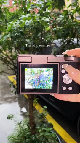 10/10 love this camera 📷📸#camera #flip #spotlightfinds #tiktokshopbacktoschool #fyp 