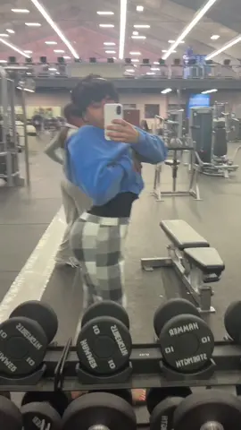 slim thick waist where ? 🙄 #fyp #viral #funny 
