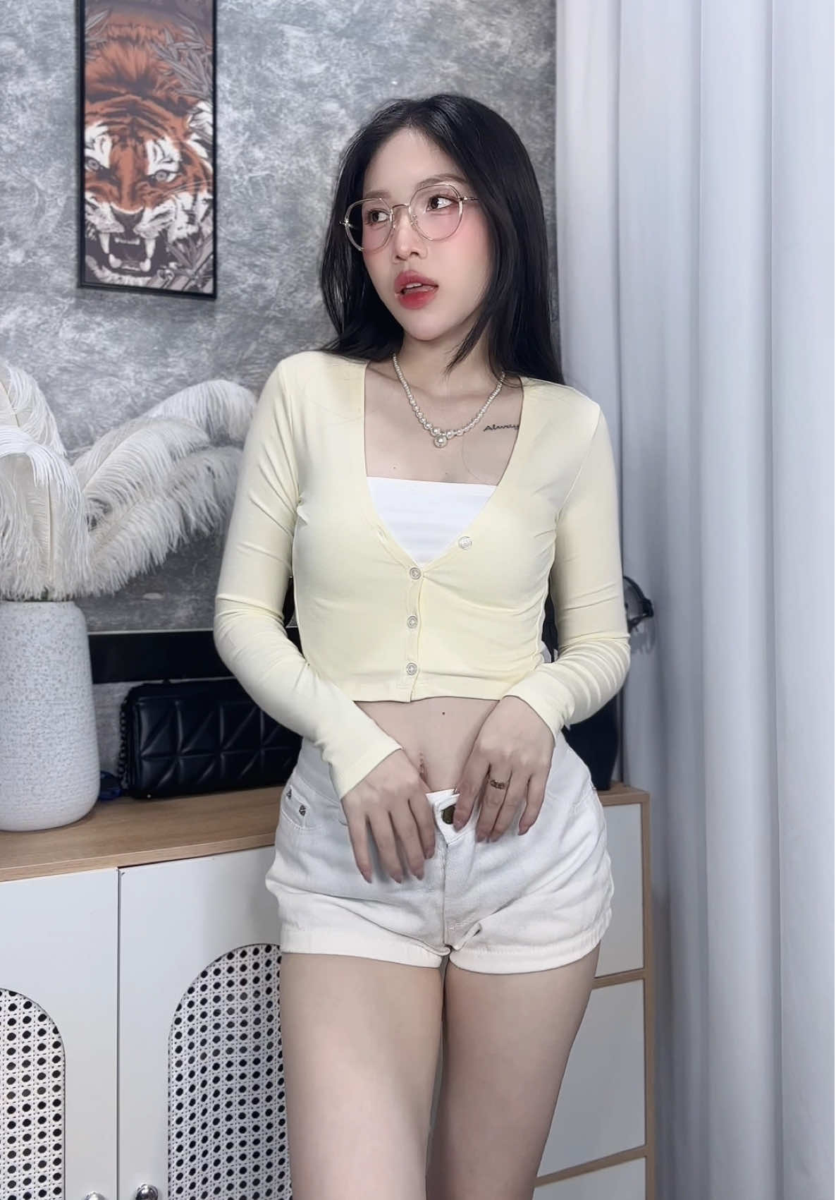 Cardigan dáng ngắn nhà Byjane chất bao mê nha chị em 🥰 #cardigan #cardigandangngan #cardigancroptop #aocardigan 
