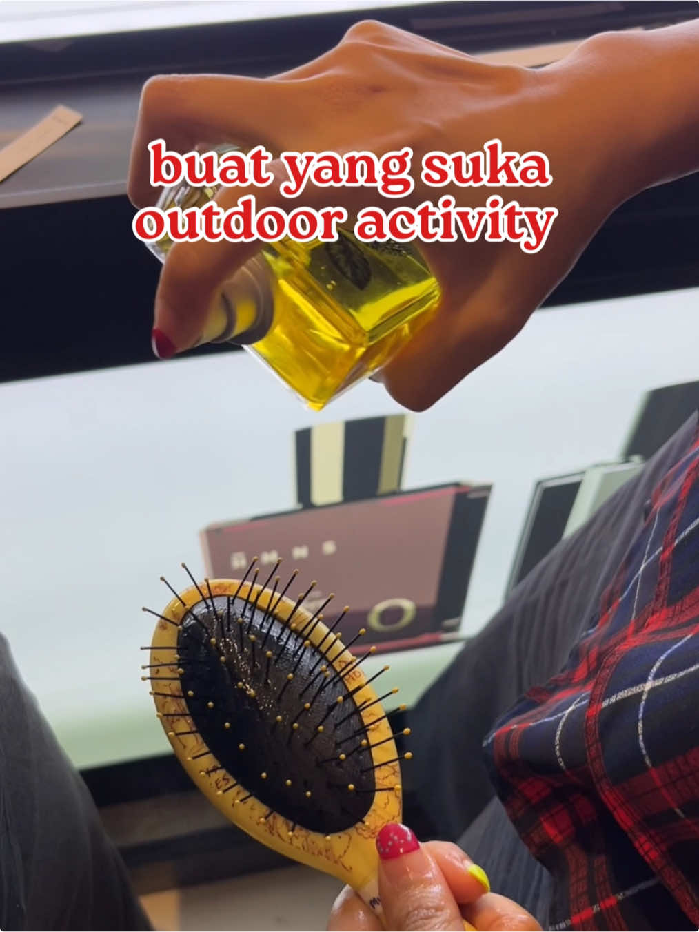 Buat kamu yang suka outdoor activity #Jacquelle #makeuphacks #comute 