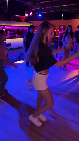 Making it Hott @kailyn #eclewisville #linedancing #linedancersoftiktok #viral_video #trending 