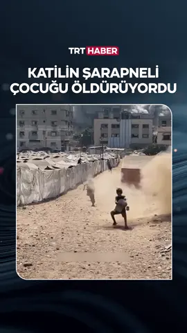 Soykırımcı İsrail’in saldırısında fırlayan bir şarapnel parçası, Gazzeli çocuğu ayağından yaraladı.