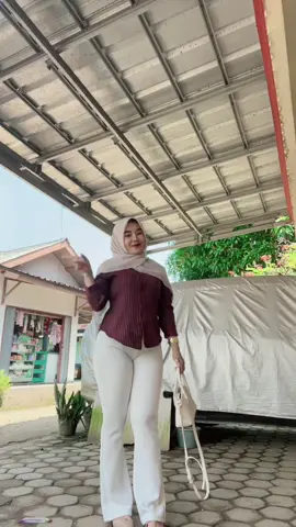 outfit nonton yg lomba agustusan biar pada semangat wkw, btw mau dispil apa niii?❤️🤍