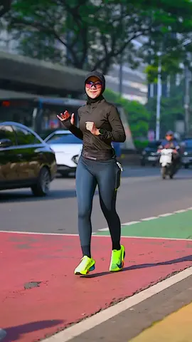 Abadikan momen olahragamu bersama kami info booking : Admin📲0852-1150-0986 / Klik link di Bio (Whastapp) See you on the field⚽️🏀🎾🏈🥎🏸⛳️ #runner #run #sportjakarta 