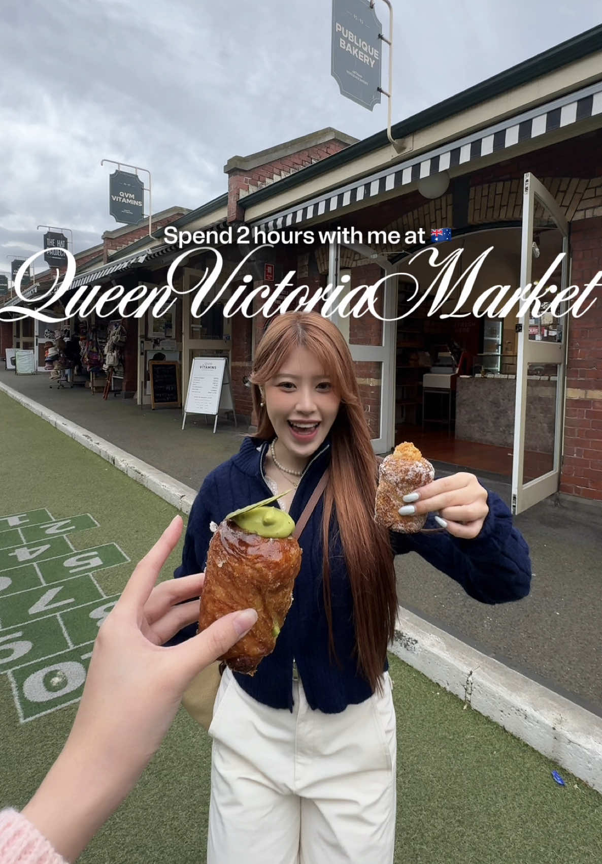 Even though my time at Queen Victoria Market was short, here’s my ratings 🌟:  1. Mörk Chocolate  - Campfire Hot Chocolate (8/10) - Cinnamon Bun (5/10) - Plain Croissant (5/10) - Chocolate Chip Cookie (10/10) 2. Publique Bakery  - Matcha Cruffin (10/10) - Biscoff Cruffin (10/10) 3. Oyster Sashimi Bar  - Salmon Sashimi (8/10) - Cocktail Prawns (8/10) - Fresh Oysters (5/10) 4. Bratwurst Shop - Black Pepper Sausage (10/10) 5. Random Shop (couldnt find the name😂) - Beef Burger (7/10) - Sausage Hot Dog (10/10)