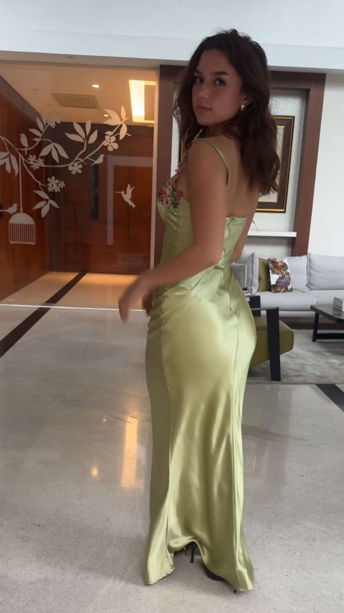 Okay I’m obsessed with this dress. 