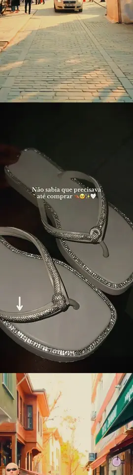 Que divaaaaa 🤏🏾🥹🤍✨ #sandaliasfemininas #sandaliafeminina #tiktokshop #strass #brilho 