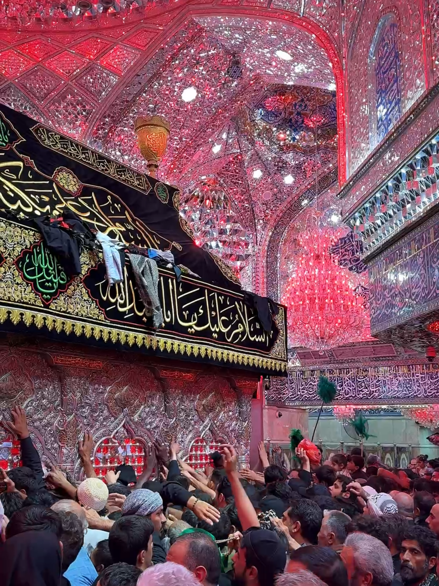 سيدي يا حسين ... لله درك من حبيب ملكت القلوب #كربلاء #زوار_الامام_الحسين #زيارة_الاربعين #وفاء_للحسين #محرم_عاشوراء #ياعباس #مشاية_الامام_الحسين #العباس_عليه_السلام #خدمة_الحسين_شرفاً_لنا #اكسبلورexplore #السيدة_زينب #زيارة_الحسين #الامام_الحسين_عليه_السلام #ياصاحب_الزمان_ادركنا #محرم #ياحسين #يامهدي #بين_الحرمين #القاسم #لبيك_ياحسين