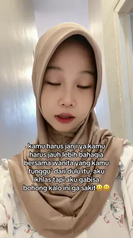 aku gatau hatiku terbuat dari apa..aku perempuan lemah udh di sakitin berkali' tp tetap gbs benci sama orang itu