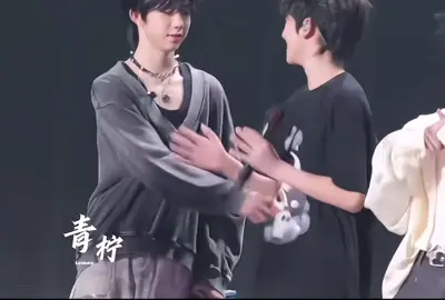 Nhỏ Minh mắc trêu anh lắm hẻ #hengming #chenyiheng #chenjunming #tf家族四代 #xuhuong 