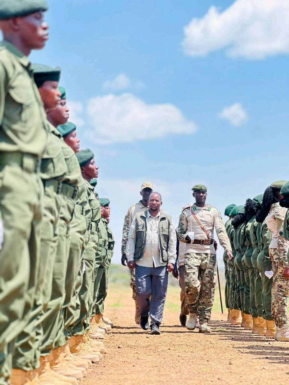 Sweat, discipline, passion and courage.🙌 Today we graduate! 🎊 Cheers to our newest guardians of nature  🥂  #wildlifeconservation #graduation #ecotraining 