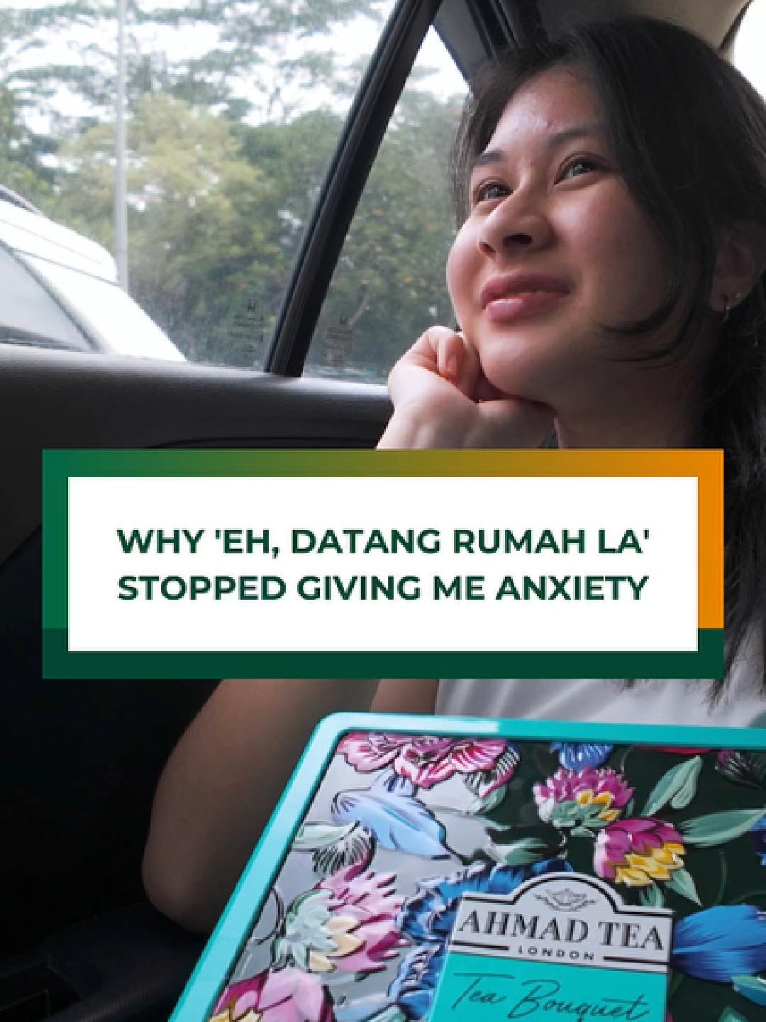 Before this, every time someone said “just come over lah”, my brain straight away: 🤯 “Eh what to bring?? Ada time to buy ke??” Now… no stress. Here’s why I always keep a Tea Bouquet ready: • The tin already looks like a gift No wrapping needed. Just bring like that je. Confirm nampakthoughtful. • Tak payah fikir who’s receiving Works for aunties, colleagues, even that cousin you don’t really know. Everyone minum teh. • Got 9 types inside Literally something for every mood — herbal, fruity, classic. Nobody complains. • Senang simpan I keep one in the car and one at home. For last-minute invites, settle. • Makes me look prepared (even when I’m not) People think I planned it. I didn’t. But I’ll take the credit 😌 This tin has saved me so many times. Get it now on our official TikTok store. #AhmadTeaMalaysia #TeaBouquet #GiftYangSelamat #TakPayahFikir #TeaTokMY #EverydayExtraordinary