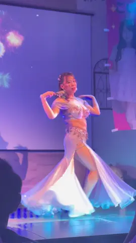 この曲夏過ぎたらやっちゃだめかな？🥹🥹お気に入り曲🤩 #ベリーダンス #bellydance #ダンス #fyp 