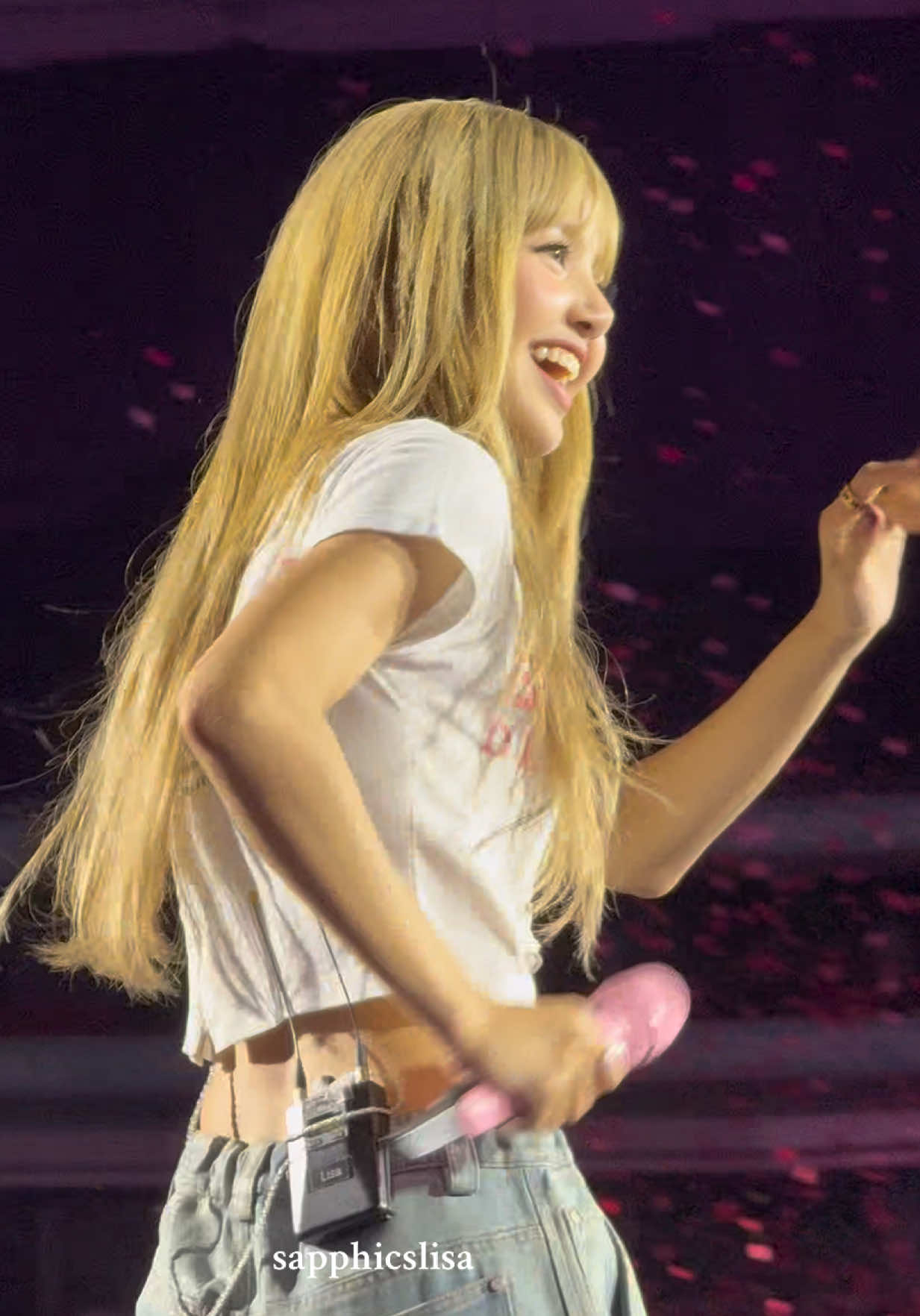LISA KICK IT LONDON DAY1 💗 #DEADLINE_IN_LONDON #BLACKPINK #LISA 