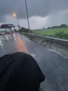 “Phải chi ngày đó mình đừng yêu nhau…”
