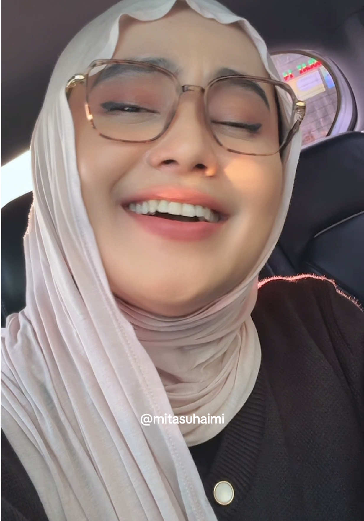 Done kka @fayzahh berkah terus rezekinya ya kka smg Allah balas berlipat ganda 🙏🥰 #mitasuhaimi #bollywood #bollywoodsong #fyp #masyaallahtabarakkallah 