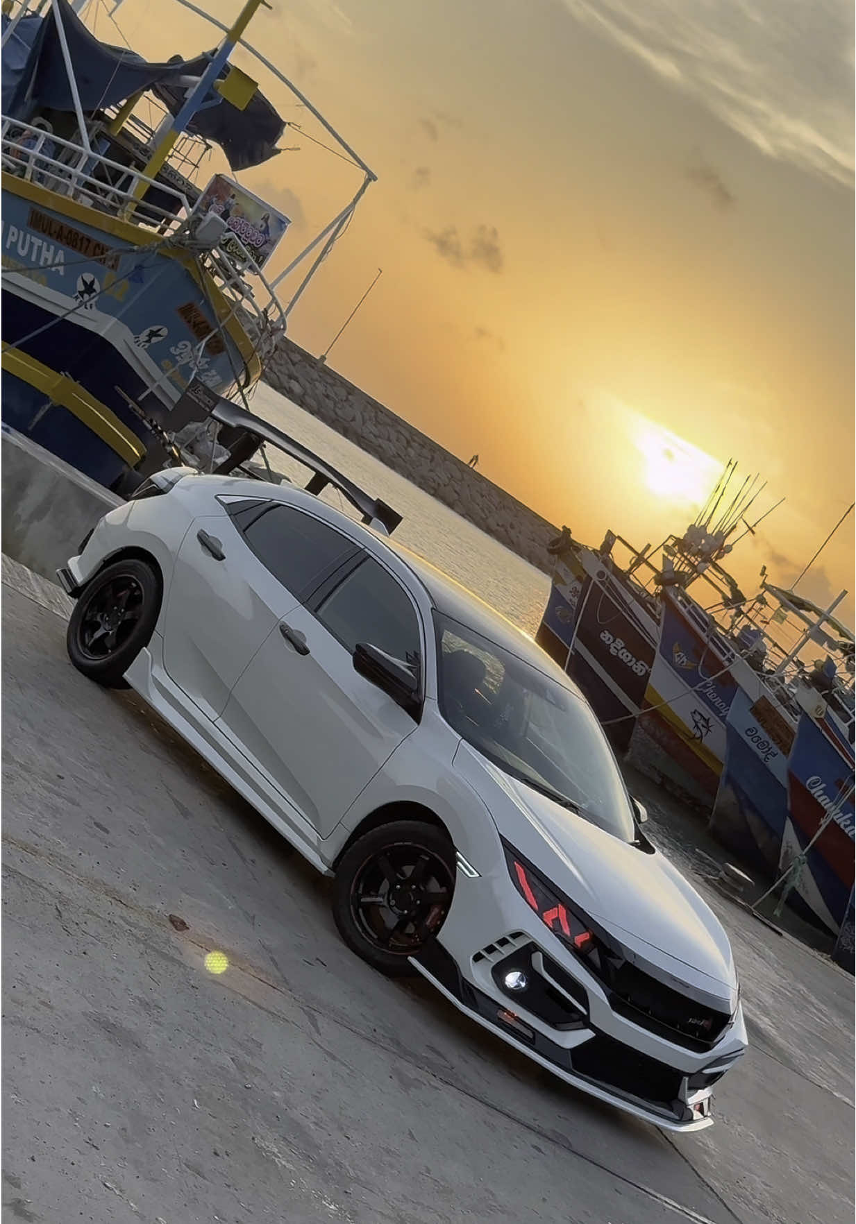 නුබ නැති මේ අහසම පාලුයි...🥺🤍 #minidu #hondacivic #fk6 #cbb7335 #codered #modifiedcivic #civicturbo #civicsrilanka #foryou #fypシ゚ 