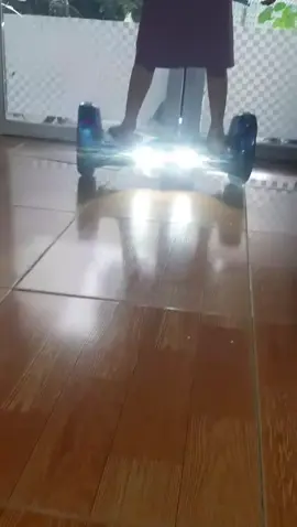 Xe điện cân bằng cho bé