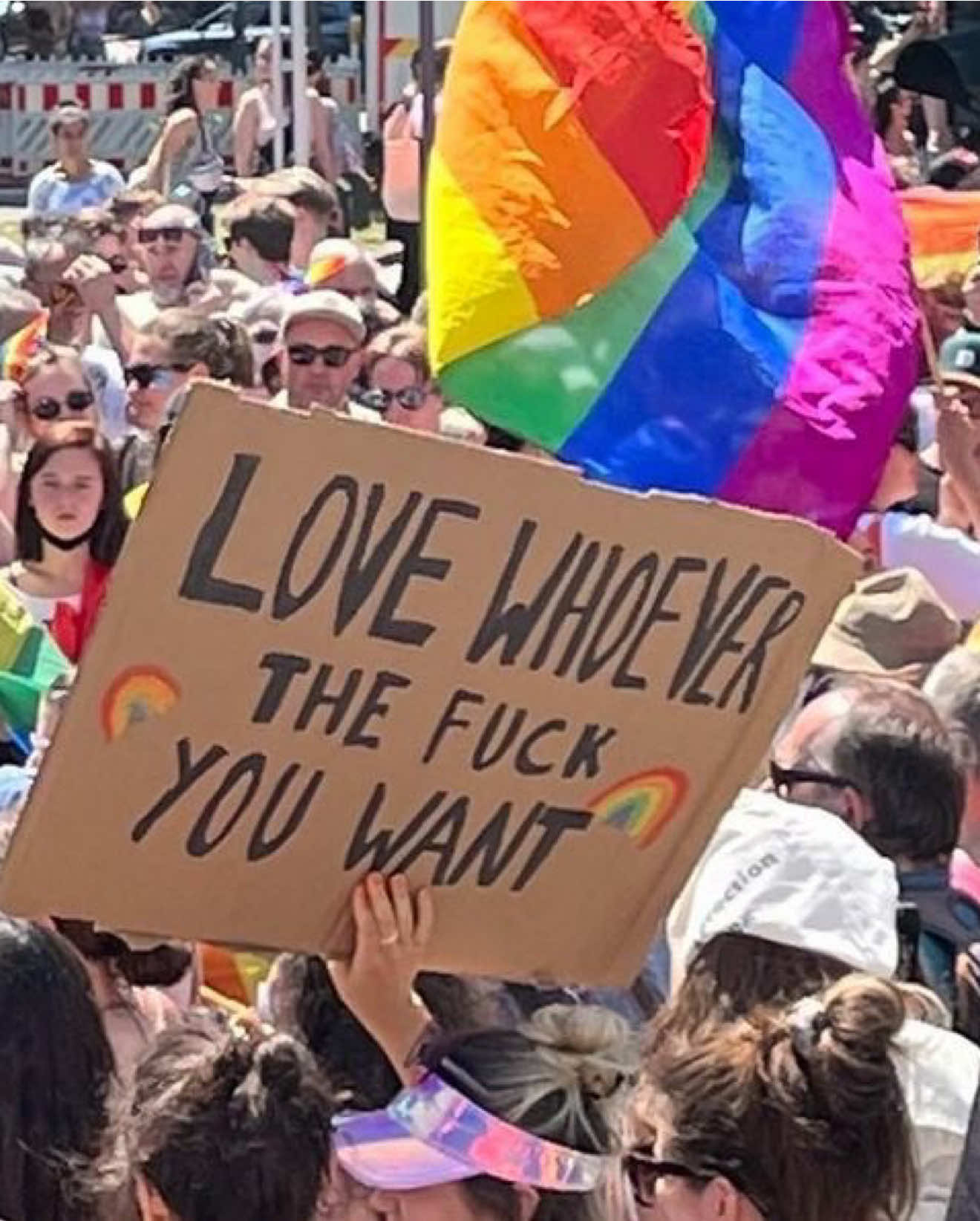 homosexuality is found in over 1,500 species. homophobia is found in one. #wlw #fyp #samesexmarriage🏳️‍🌈🏳️‍🌈